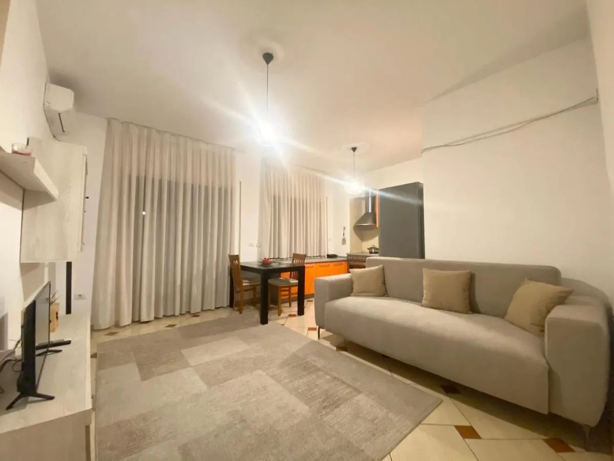 Rooms Dionis Тирана 2*,