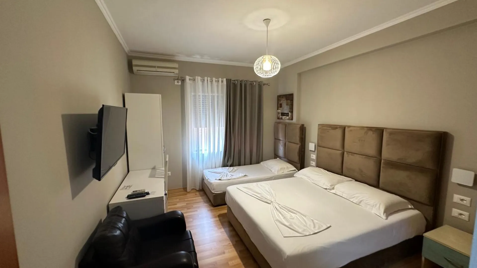 Rooms Dionis Tirana