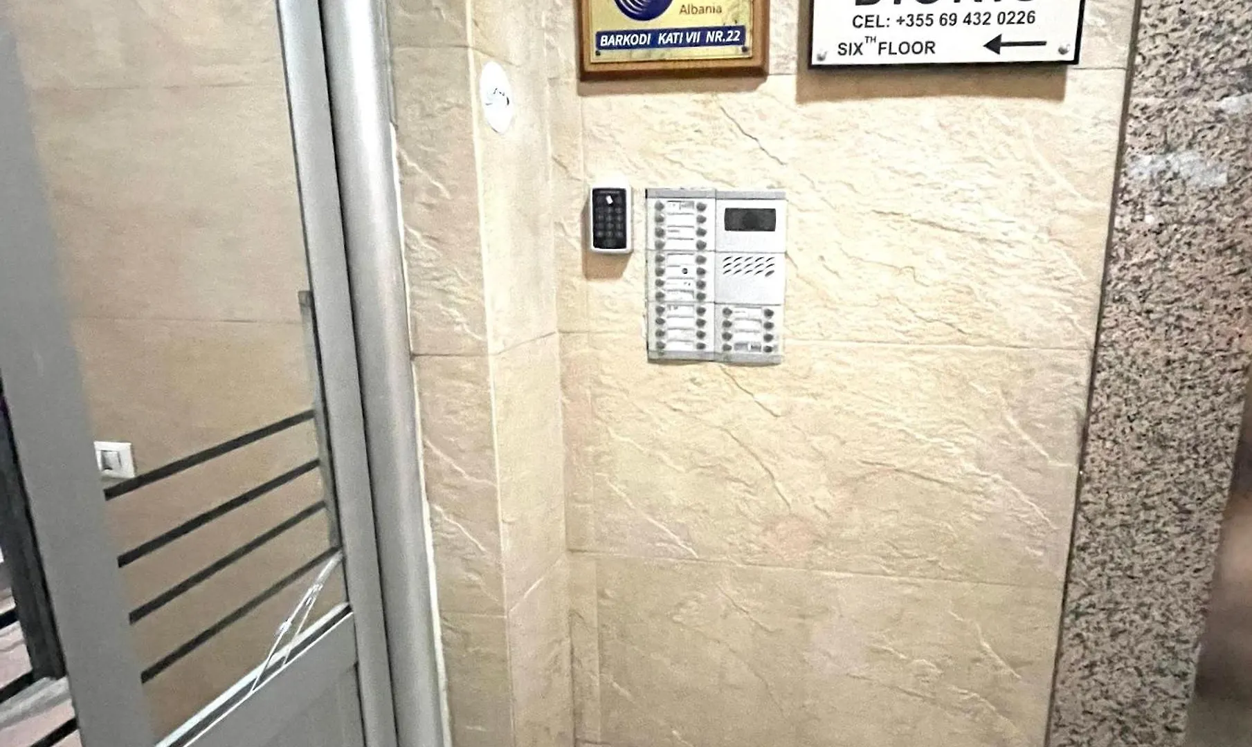 טיראנה Rooms Dionis 2*,